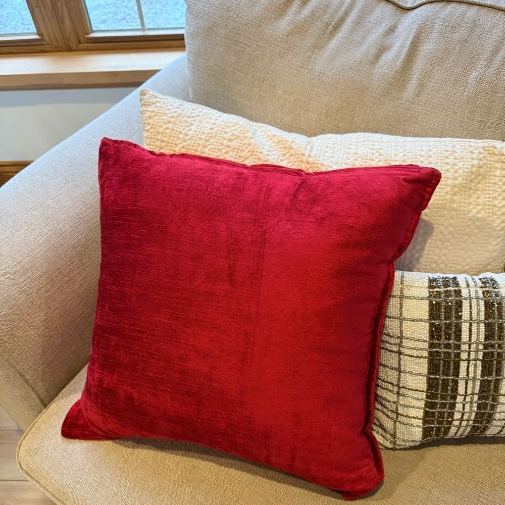 Magaschoni Red Velvet Holiday Accent Pillow